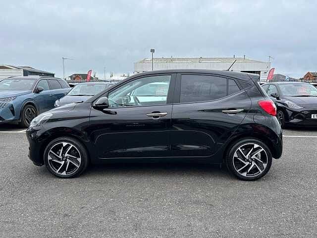 Hyundai I10 1.0 Premium Hatchback 5dr Petrol Auto Euro 6 (s/s) (63 ps) Black