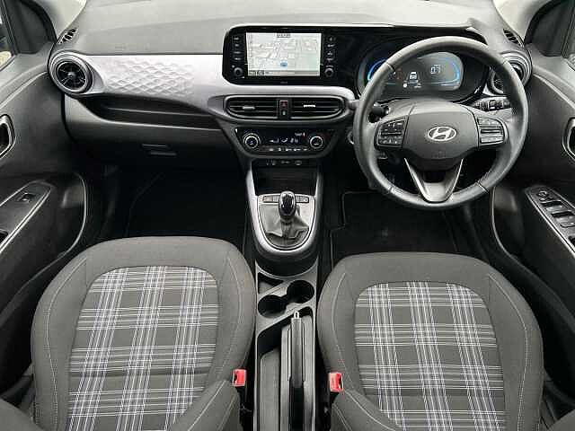 Hyundai I10 1.0 Premium Hatchback 5dr Petrol Auto Euro 6 (s/s) (63 ps) Black