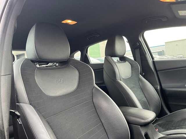 Hyundai I30 1.4 T-GDi N Line + Fastback 5dr Petrol DCT Euro 6 (s/s) (140 ps) Black