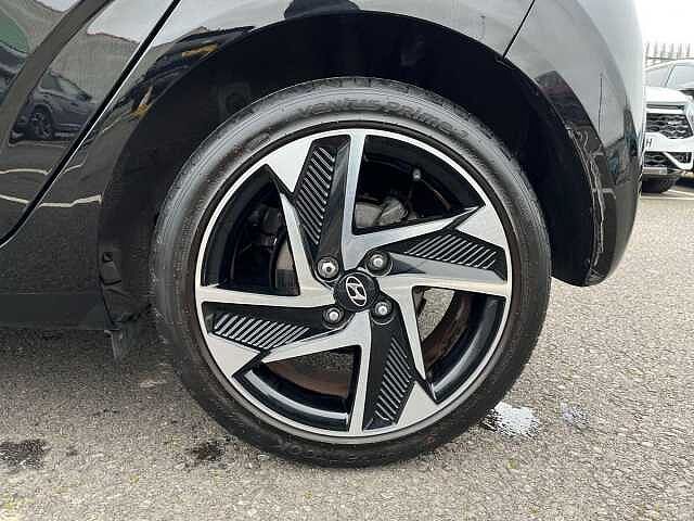 Hyundai I10 1.0 Premium Hatchback 5dr Petrol Manual Euro 6 (s/s) (67 ps) Black