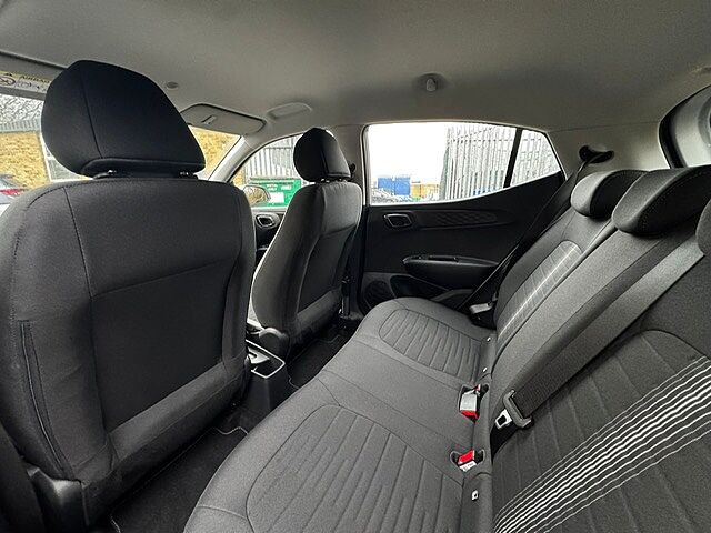 Hyundai i10 1.0 MPi SE Connect 5dr