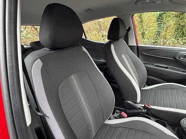 Hyundai i10 1.0 [63] Advance 5dr Auto [Nav]