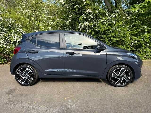 Hyundai i10 1.2 MPi Premium 5dr
