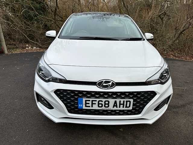 Hyundai I20 HATCHBACK 1.0T GDI [120] Premium SE Nav 5dr Polar White