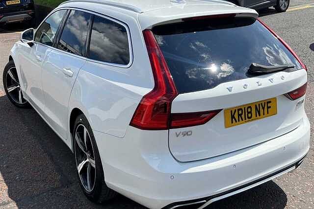 Volvo V90 2.0TD 235bhp AWD D5 R-Design Pro Powerpulse White