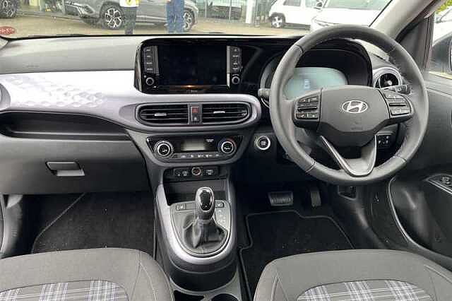 Hyundai i10 1.0 Premium Hatchback 5dr Petrol Auto Euro 6 (s/s) (63 ps)