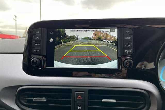 Hyundai i10 1.0 Premium Hatchback 5dr Petrol Auto Euro 6 (s/s) (63 ps)