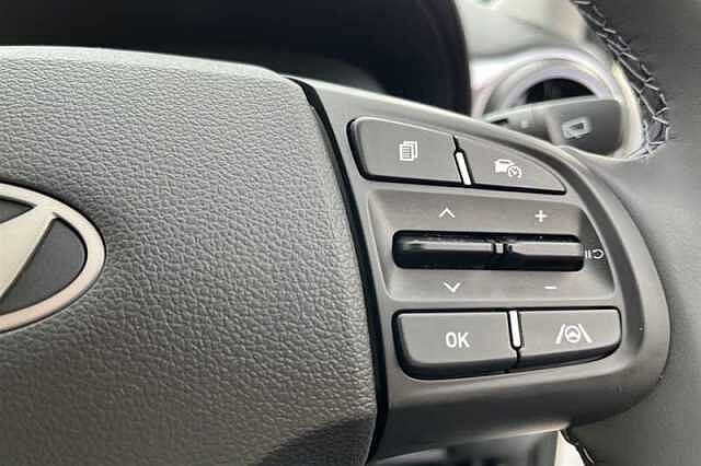 Hyundai i10 1.0 Premium Hatchback 5dr Petrol Auto Euro 6 (s/s) (63 ps)