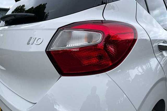 Hyundai i10 1.0 Premium Hatchback 5dr Petrol Auto Euro 6 (s/s) (63 ps)