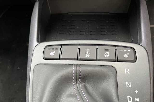 Hyundai i10 1.0 Premium Hatchback 5dr Petrol Auto Euro 6 (s/s) (63 ps)