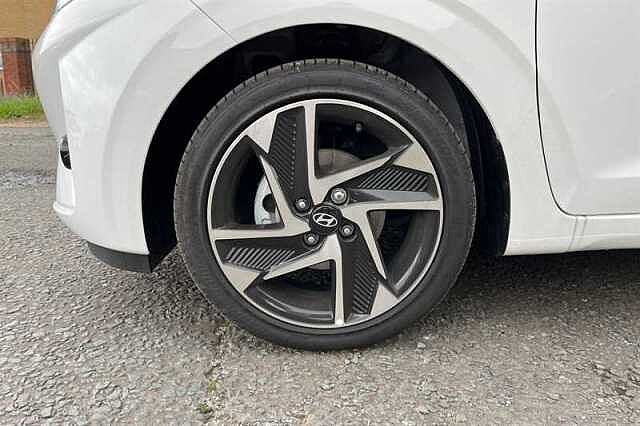 Hyundai i10 1.0 Premium Hatchback 5dr Petrol Auto Euro 6 (s/s) (63 ps)