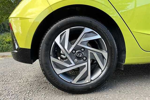 Hyundai I20 1.0 T-GDi Advance Hatchback 5dr Petrol DCT Euro 6 (s/s) (100 ps) Green