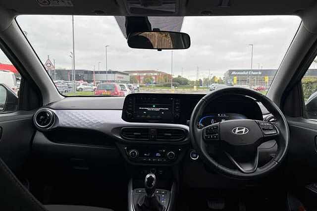 Hyundai i10 1.0 Premium Hatchback 5dr Petrol Auto Euro 6 (s/s) (63 ps)