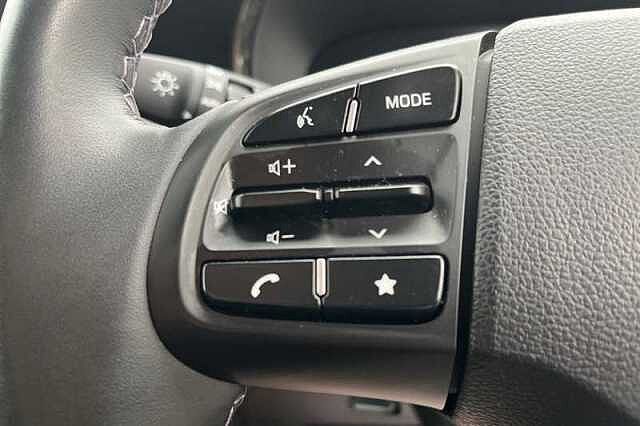 Hyundai i10 1.0 Premium Hatchback 5dr Petrol Auto Euro 6 (s/s) (63 ps)