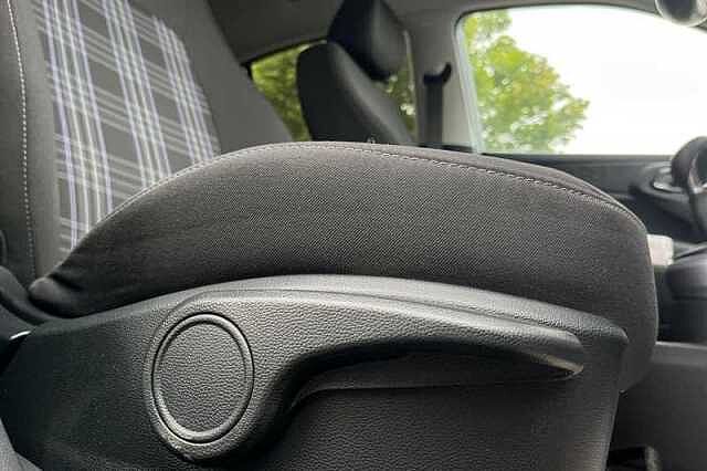 Hyundai i10 1.0 Premium Hatchback 5dr Petrol Auto Euro 6 (s/s) (63 ps)