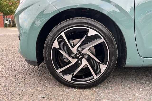 Hyundai I10 1.2 Premium Hatchback 5dr Petrol Auto Euro 6 (s/s) (79 ps) Green