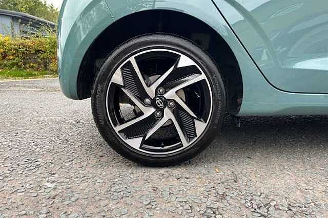 Hyundai I10 1.2 Premium Hatchback 5dr Petrol Auto Euro 6 (s/s) (79 ps) Green