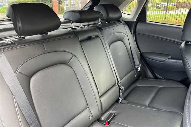 Hyundai KONA 1.6 h-GDi Ultimate SUV 5dr Petrol Hybrid DCT Euro 6 (s/s) (141 ps)
