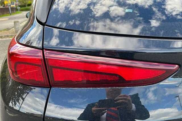 Hyundai KONA 1.6 h-GDi Ultimate SUV 5dr Petrol Hybrid DCT Euro 6 (s/s) (141 ps)