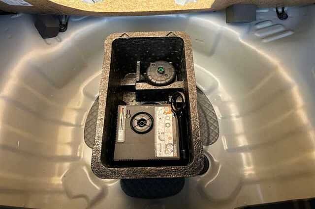 Hyundai I10 1.0 Advance Hatchback 5dr Petrol Auto Euro 6 (s/s) (63 ps) Grey