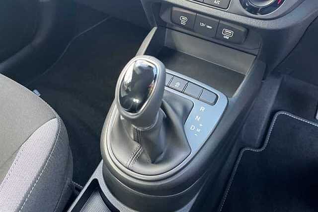 Hyundai i10 1.2 Advance Hatchback 5dr Petrol Auto Euro 6 (s/s) (79 ps)