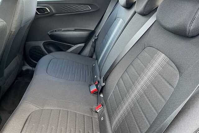 Hyundai i10 1.2 Advance Hatchback 5dr Petrol Auto Euro 6 (s/s) (79 ps)