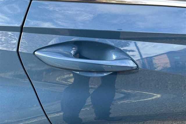 Hyundai BAYON 1.0 T-GDi Ultimate SUV 5dr Petrol DCT Euro 6 (s/s) (100 ps)