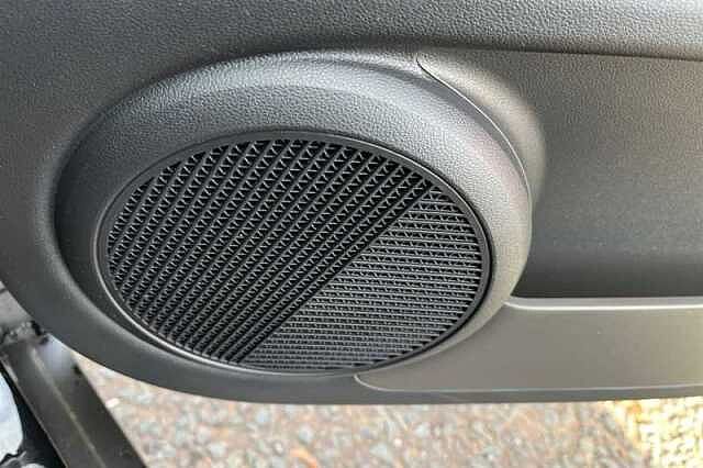 Hyundai INSTER Long Range 49kWh 02 SUV 5dr Electric Auto (115 ps) Black