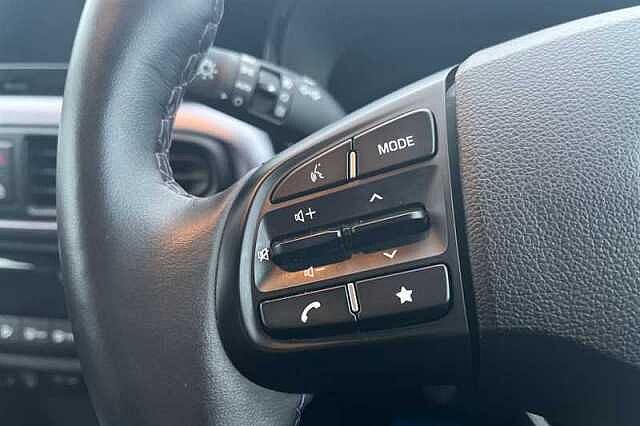 Hyundai I10 1.0 Premium Hatchback 5dr Petrol Auto Euro 6 (s/s) (63 ps) Black