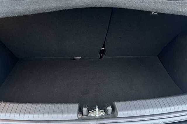Hyundai I10 1.0 Premium Hatchback 5dr Petrol Auto Euro 6 (s/s) (63 ps) Black