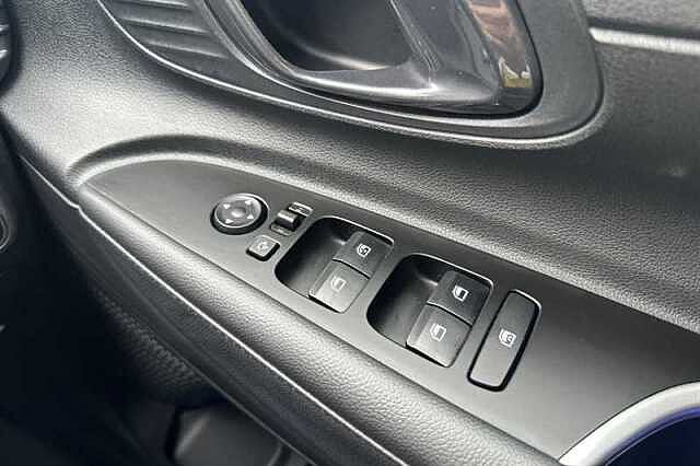 Hyundai I20 1.0 T-GDi Ultimate Hatchback 5dr Petrol DCT Euro 6 (s/s) (100 ps) Red