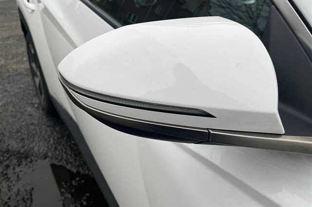 Hyundai TUCSON 1.6 h T-GDi Ultimate SUV 5dr Petrol Hybrid Auto Euro 6 (s/s) (230 ps)