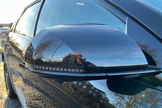 Hyundai IONIQ 5 Ioniq 5 168kW Ultimate 84 kWh 5dr Auto Hatchback Black