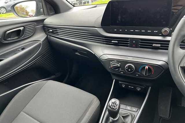 Hyundai i20 1.0 T-GDi Black Line Hatchback 5dr Petrol Manual Euro 6 (s/s) (90 ps)