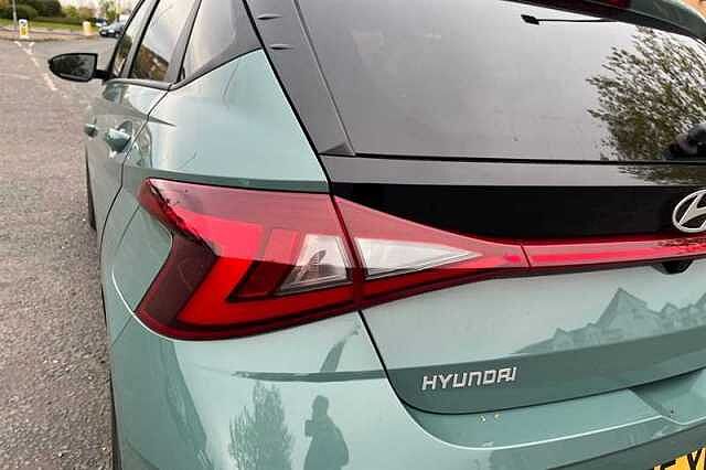 Hyundai i20 1.0 T-GDi Black Line Hatchback 5dr Petrol Manual Euro 6 (s/s) (90 ps)