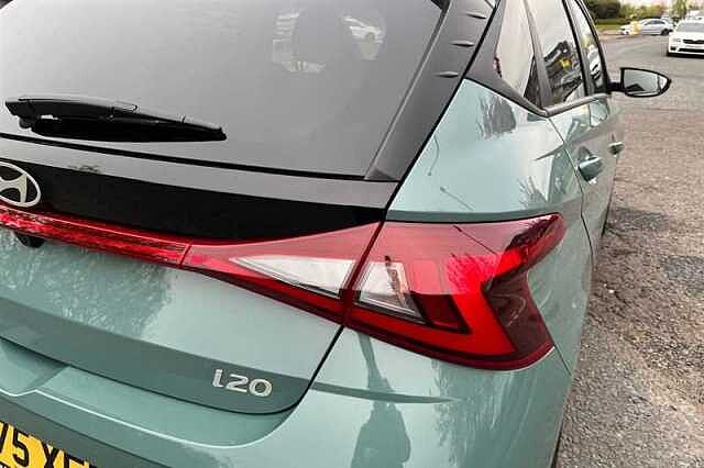 Hyundai i20 1.0 T-GDi Black Line Hatchback 5dr Petrol Manual Euro 6 (s/s) (90 ps)