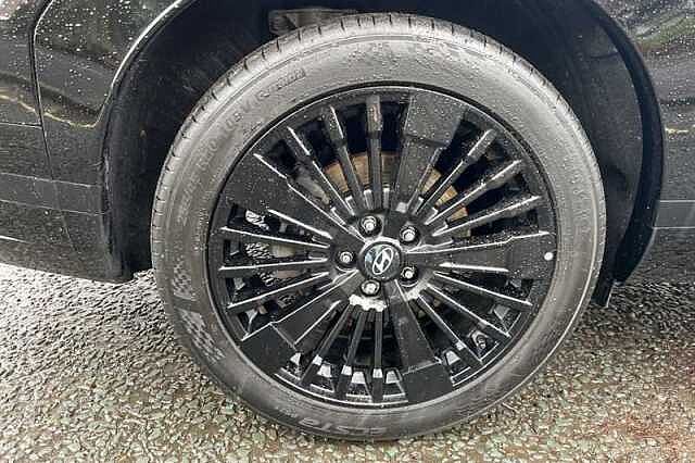 Hyundai SANTA FE 1.6 T-GDi 13.8kWh Calligraphy SUV 5dr Petrol Plug-in Hybrid Auto 4WD Euro 6 (s/s Black