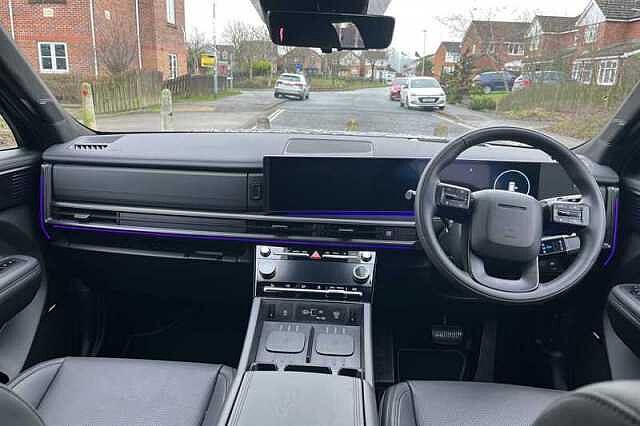 Hyundai SANTA FE 1.6 T-GDi 13.8kWh Calligraphy SUV 5dr Petrol Plug-in Hybrid Auto 4WD Euro 6 (s/s Black