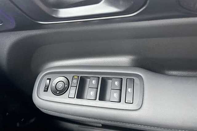 Hyundai SANTA FE 1.6 T-GDi 13.8kWh Calligraphy SUV 5dr Petrol Plug-in Hybrid Auto 4WD Euro 6 (s/s Black