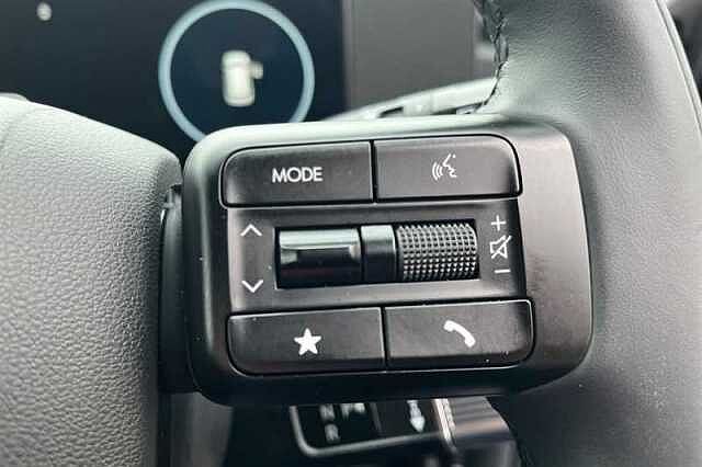 Hyundai SANTA FE 1.6 T-GDi 13.8kWh Calligraphy SUV 5dr Petrol Plug-in Hybrid Auto 4WD Euro 6 (s/s Black