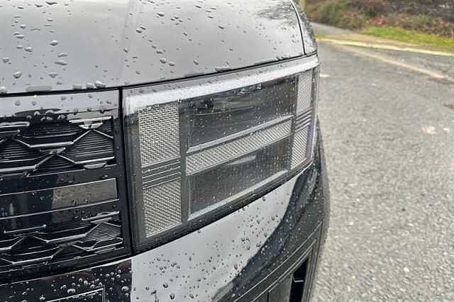 Hyundai SANTA FE 1.6 T-GDi 13.8kWh Calligraphy SUV 5dr Petrol Plug-in Hybrid Auto 4WD Euro 6 (s/s Black