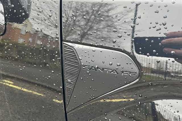 Hyundai SANTA FE 1.6 T-GDi 13.8kWh Calligraphy SUV 5dr Petrol Plug-in Hybrid Auto 4WD Euro 6 (s/s Black