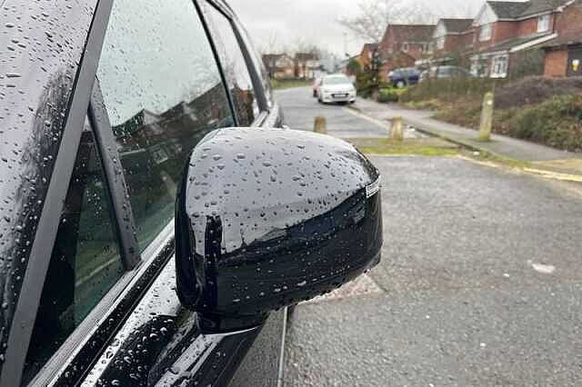 Hyundai SANTA FE 1.6 T-GDi 13.8kWh Calligraphy SUV 5dr Petrol Plug-in Hybrid Auto 4WD Euro 6 (s/s Black