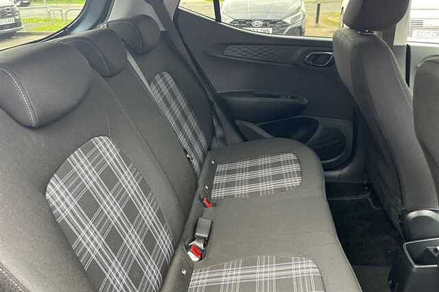 Hyundai I10 1.2 Premium Hatchback 5dr Petrol Auto Euro 6 (s/s) (79 ps) Blue