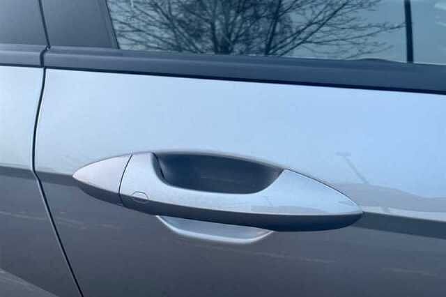 Hyundai KONA 65.4kWh N Line S SUV 5dr Electric Auto (218 ps) Silver