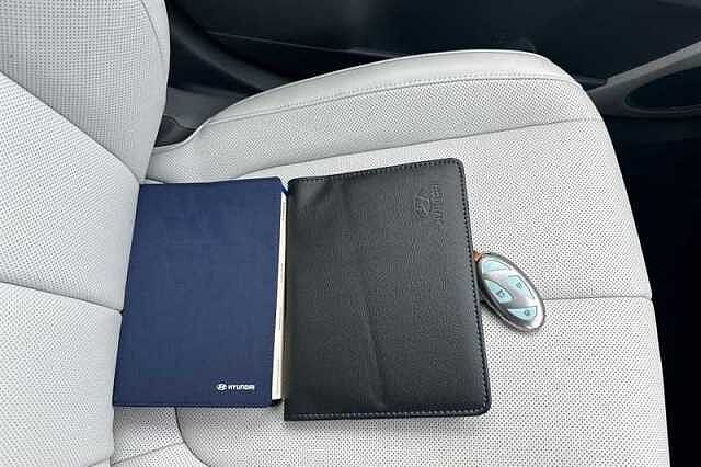 Hyundai IONIQ 5 84kWh Ultimate Hatchback 5dr Electric Auto AWD (325 ps)