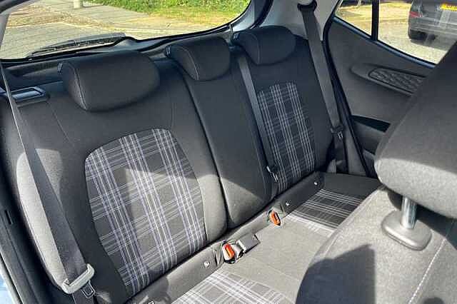 Hyundai I10 1.2 Premium Hatchback 5dr Petrol Auto Euro 6 (s/s) (79 ps)
