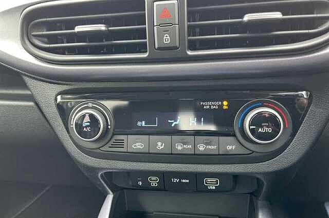Hyundai I10 1.2 Premium Hatchback 5dr Petrol Auto Euro 6 (s/s) (79 ps) Grey