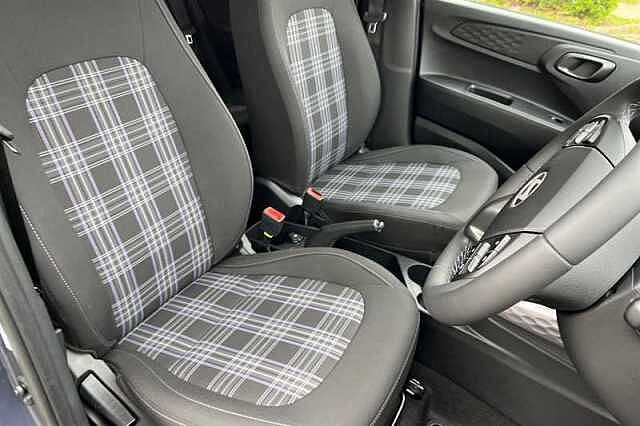 Hyundai I10 1.2 Premium Hatchback 5dr Petrol Auto Euro 6 (s/s) (79 ps) Grey