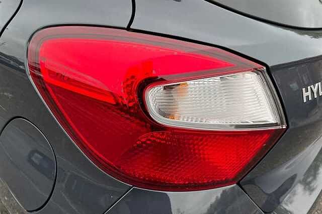 Hyundai I10 1.2 Premium Hatchback 5dr Petrol Auto Euro 6 (s/s) (79 ps) Grey